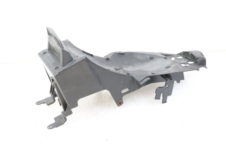 photo de PASSAGE ROUE ARRIERE YAMAHA XJ6 600 (2008 - 2016) - Autre angle de vue