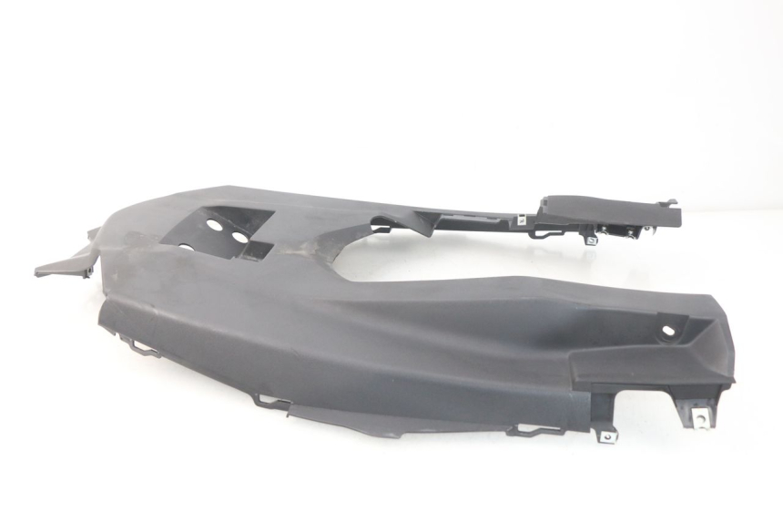 photo de PASSAGE ROUE ARRIERE YAMAHA YP T-MAX TMAX 530 (2017 - 2020) - Points de fixation