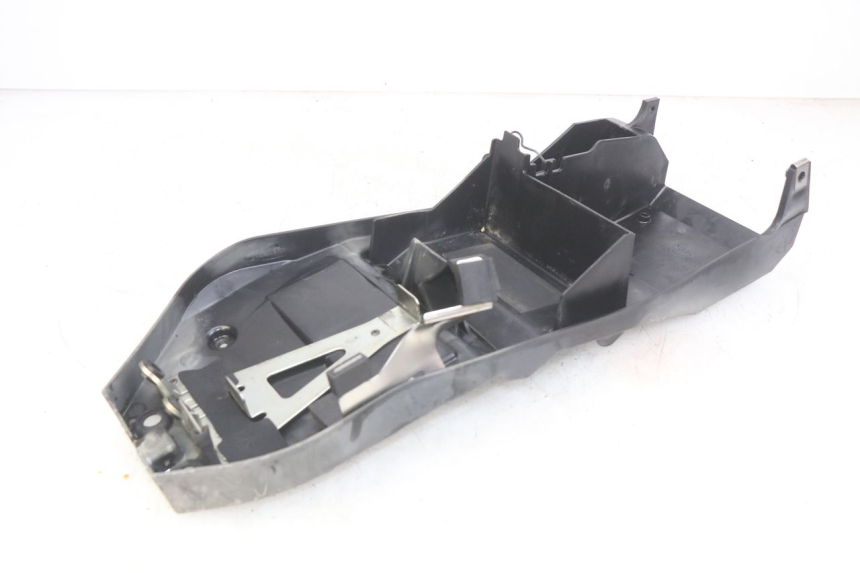 photo de PASSAGE ROUE ARRIERE KAWASAKI Z 750 (2007 - 2013) - Vue principale