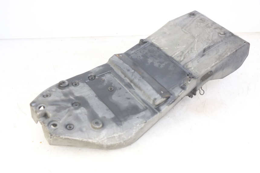 photo de PASSAGE ROUE ARRIERE KAWASAKI Z 750 (2007 - 2013) - Détail de la pièce