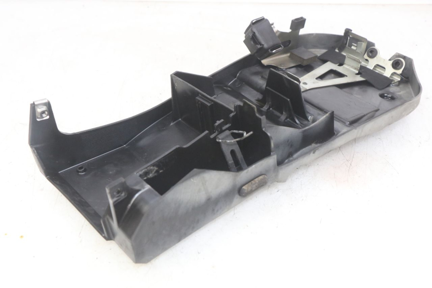 photo de PASSAGE ROUE ARRIERE KAWASAKI Z 750 (2007 - 2013) - Zoom état d’usage