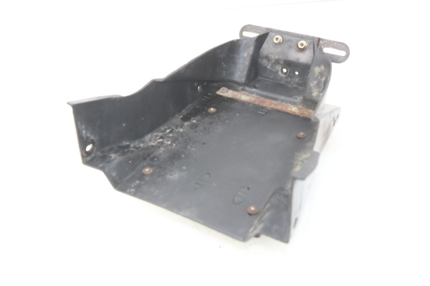 photo de PASSAGE ROUE ARRIERE KAWASAKI ZZR 600 (1995 - 2004) - Détail de la pièce