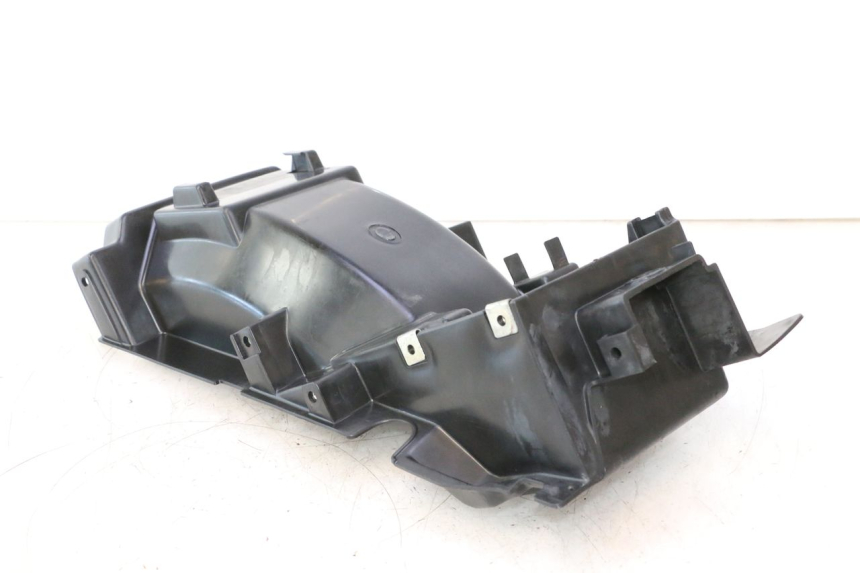 photo de PASSAGE ROUE ARRIERE KAWASAKI ZZR 600 (1995 - 2004) - Autre angle de vue