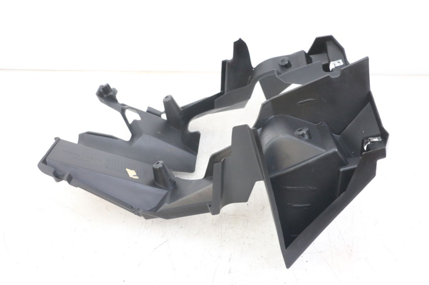 photo de PASSAGE ROUE AVANT YAMAHA AEROX 2T 50 (2013 - 2017) - Gros plan technique