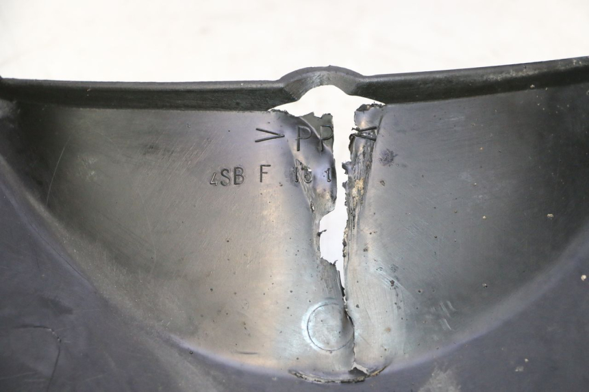 photo de PASSAGE ROUE AVANT MBK BOOSTER ROCKET 50 (1995 - 1998) - Gros plan technique