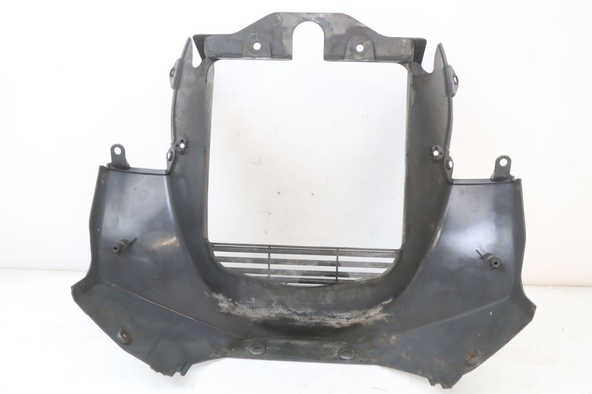 photo de PASSAGE ROUE AVANT SUZUKI BURGMAN 125 (2007 - 2014) - Points de fixation