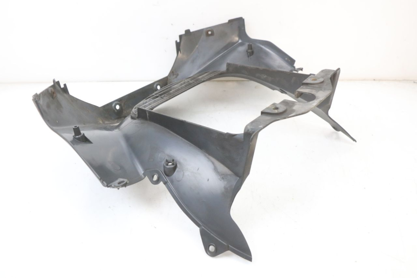 photo de PASSAGE ROUE AVANT SUZUKI BURGMAN 125 (2007 - 2014) - État de surface