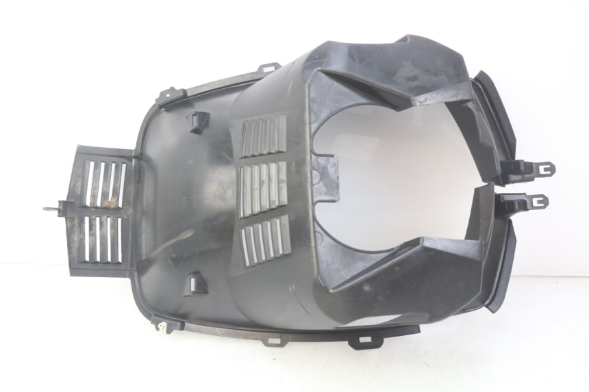 photo de PASSAGE ROUE AVANT PEUGEOT CITYSTAR 125 (2011 - 2017) - Détail de la pièce