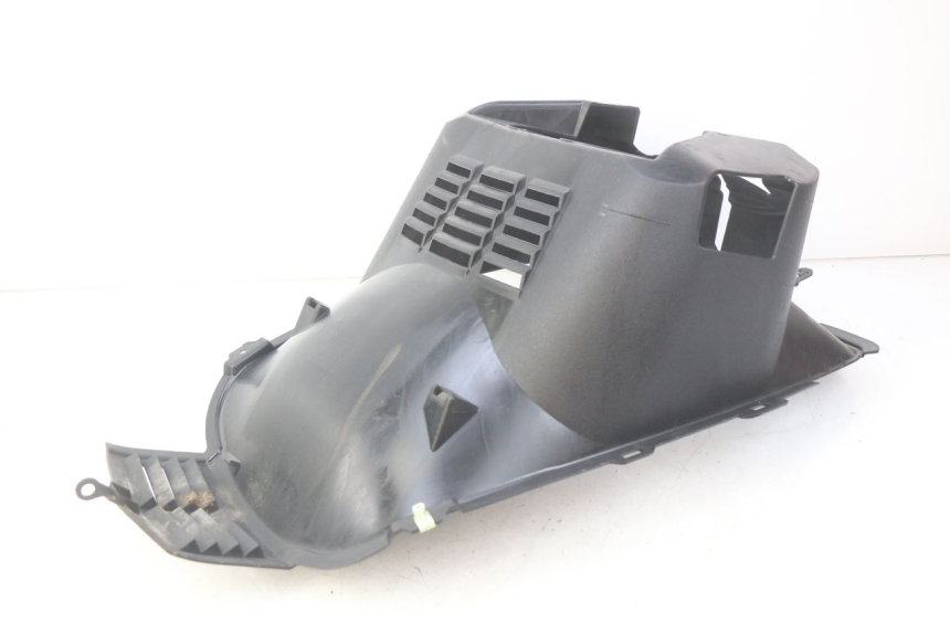 photo de PASSAGE ROUE AVANT PEUGEOT CITYSTAR 125 (2011 - 2017) - Autre angle de vue