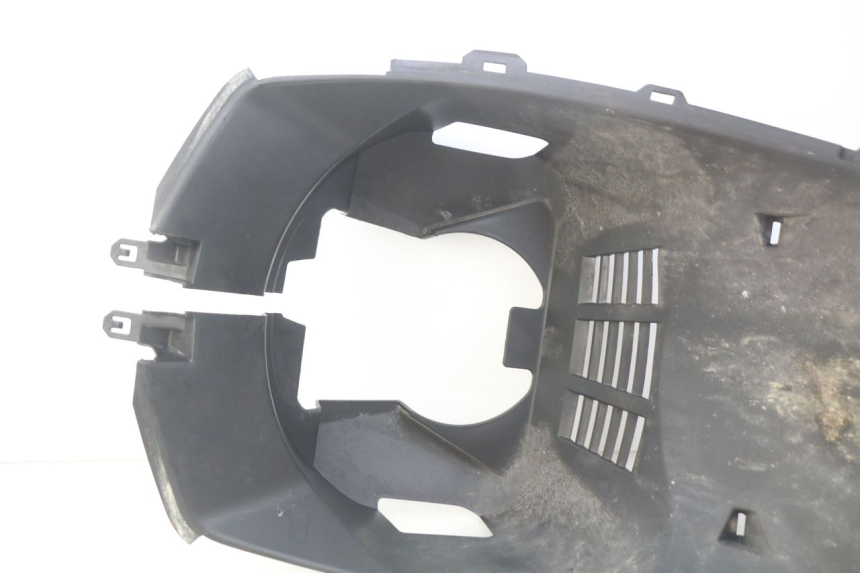 photo de PASSAGE ROUE AVANT PEUGEOT CITYSTAR 125 (2011 - 2017) - Vue d’ensemble