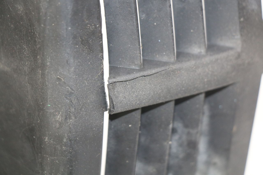 photo de PASSAGE ROUE AVANT PEUGEOT CITYSTAR 125 (2011 - 2017) - Zoom état d’usage