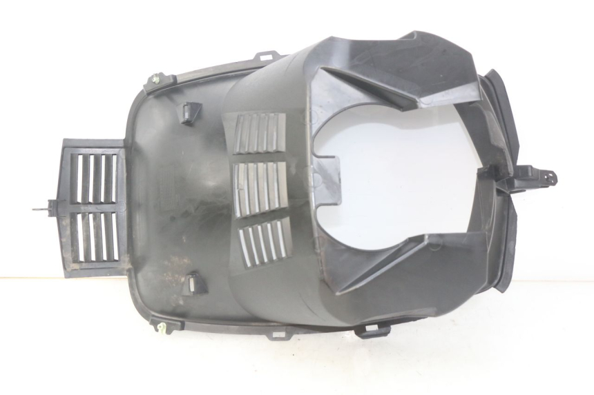 photo de PASSAGE ROUE AVANT PEUGEOT CITYSTAR 125 (2011 - 2017) - Autre angle de vue