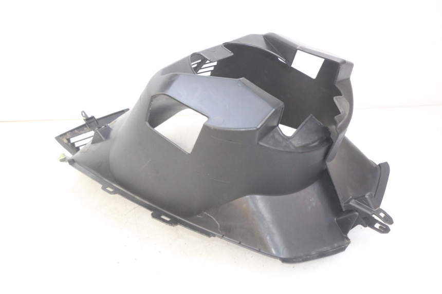 photo de PASSAGE ROUE AVANT PEUGEOT CITYSTAR 125 (2011 - 2017) - Gros plan technique