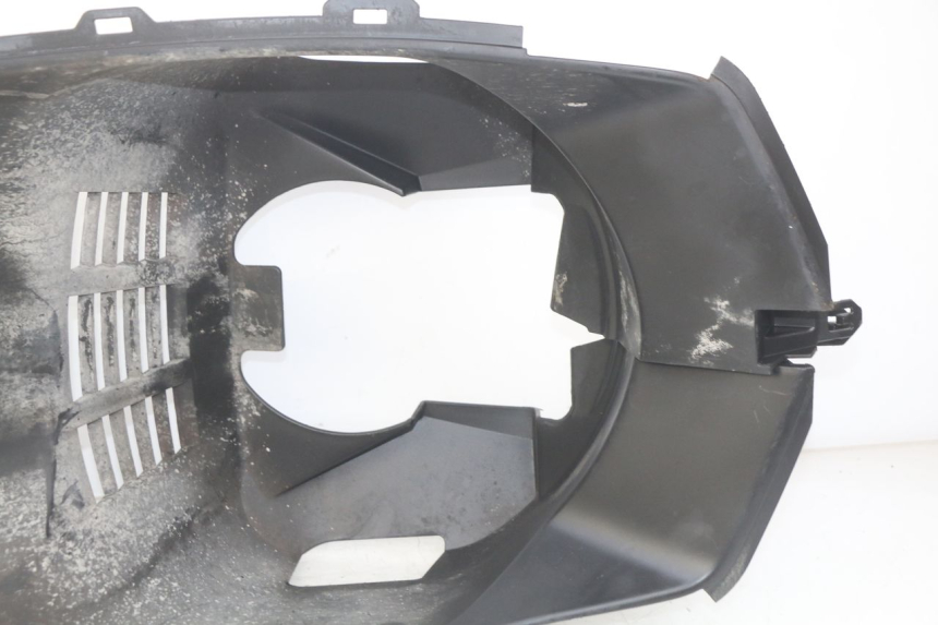 photo de PASSAGE ROUE AVANT PEUGEOT CITYSTAR 125 (2011 - 2017) - Points de fixation