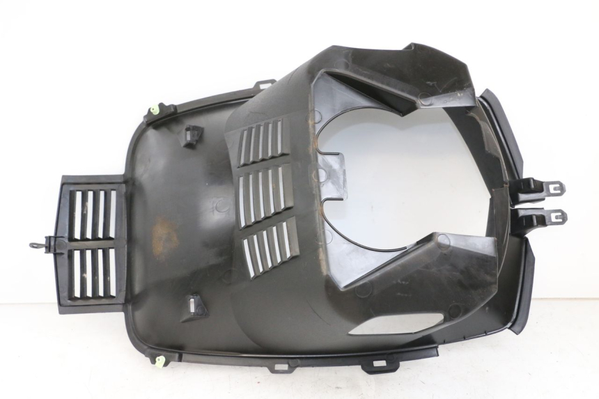 photo de PASSAGE ROUE AVANT PEUGEOT CITYSTAR 50 (2013 - 2017) - Vue d’ensemble