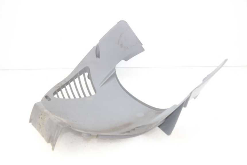 photo de PASSAGE ROUE AVANT HONDA FES PANTHEON 2T 125 (1998 - 2002) - Gros plan technique