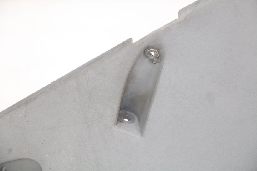 photo de PASSAGE ROUE AVANT HONDA FES PANTHEON 2T 125 (1998 - 2002) - Détail de la pièce