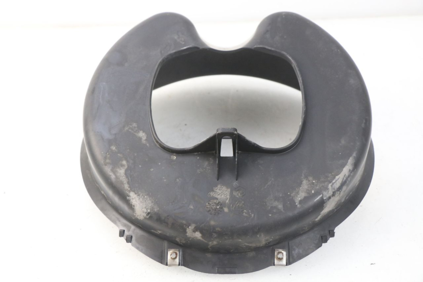 photo de PASSAGE ROUE AVANT PIAGGIO FLY 2T 50 (2004 - 2017) - Détail de la pièce