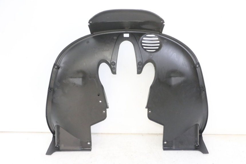 photo de PASSAGE ROUE AVANT PIAGGIO MP3 LT 300 (2010 - 2016) - Gros plan technique