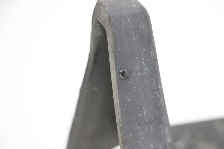 photo de PASSAGE ROUE AVANT PIAGGIO MP3 LT 400 (2007 - 2012) - Détail de la pièce