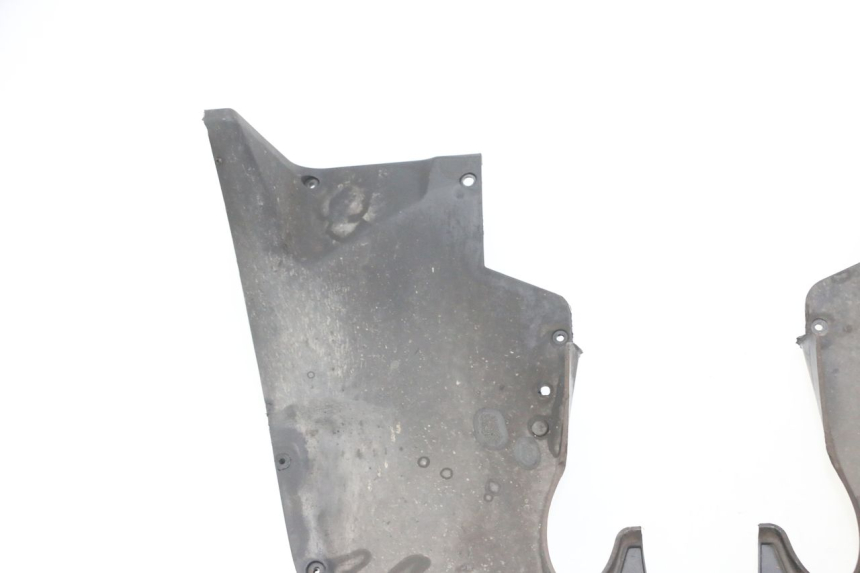 photo de PASSAGE ROUE AVANT PIAGGIO MP3 LT 400 (2007 - 2012) - Détails caractéristiques