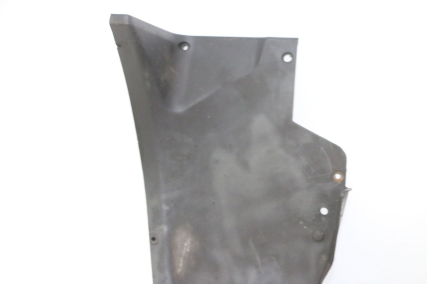 photo de PASSAGE ROUE AVANT PIAGGIO MP3 RL 250 (2006 - 2010) - Détails caractéristiques