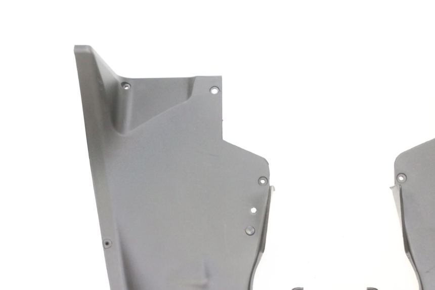 photo de PASSAGE ROUE AVANT PIAGGIO MP3 RL 250 (2006 - 2010) - Inspection visuelle