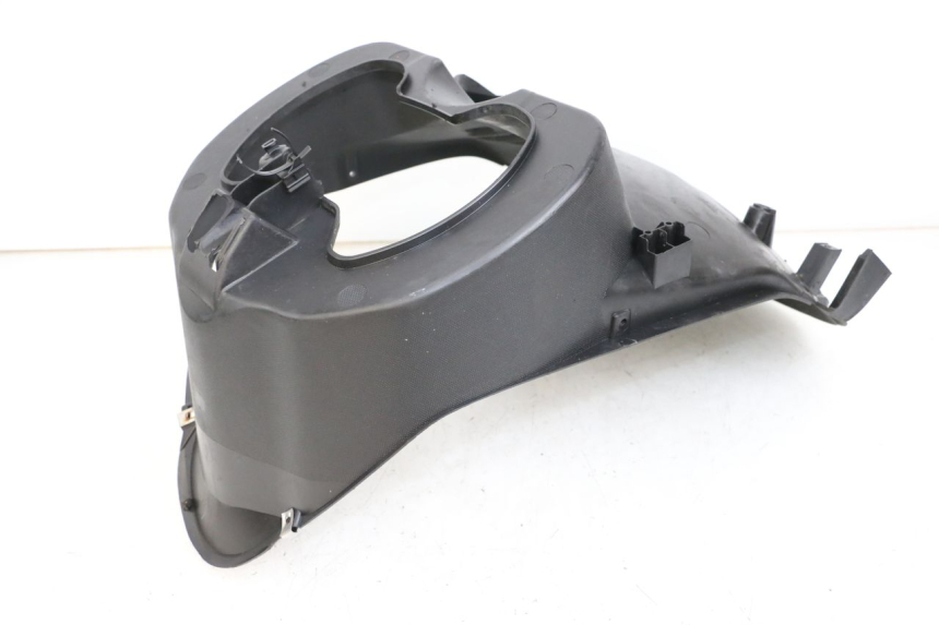 photo de PASSAGE ROUE AVANT PIAGGIO NEW TYPHOON 50 (2018 - 2021) - Gros plan technique