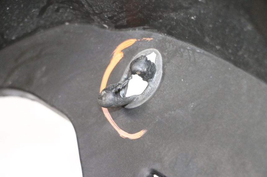 photo de PASSAGE ROUE AVANT PIAGGIO NEW TYPHOON 50 (2010 - 2017) - État de surface