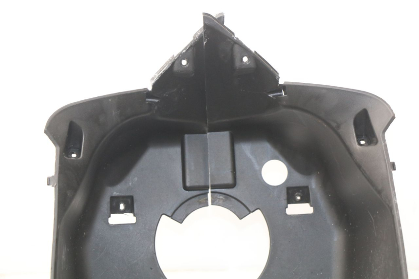 photo de PASSAGE ROUE AVANT PEUGEOT SPEEDFIGHT 3 AIR 50 (2009 - 2015) - Points de fixation