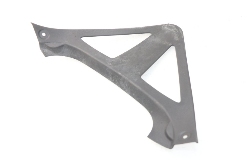 photo de PASSAGE ROUE AVANT TRIUMPH SPRINT ST ABS 1050 (2005 - 2007) - Autre angle de vue