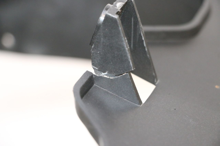 photo de PASSAGE ROUE AVANT APRILIA SR MOTARD 50 (2012 - 2018) - Points de fixation