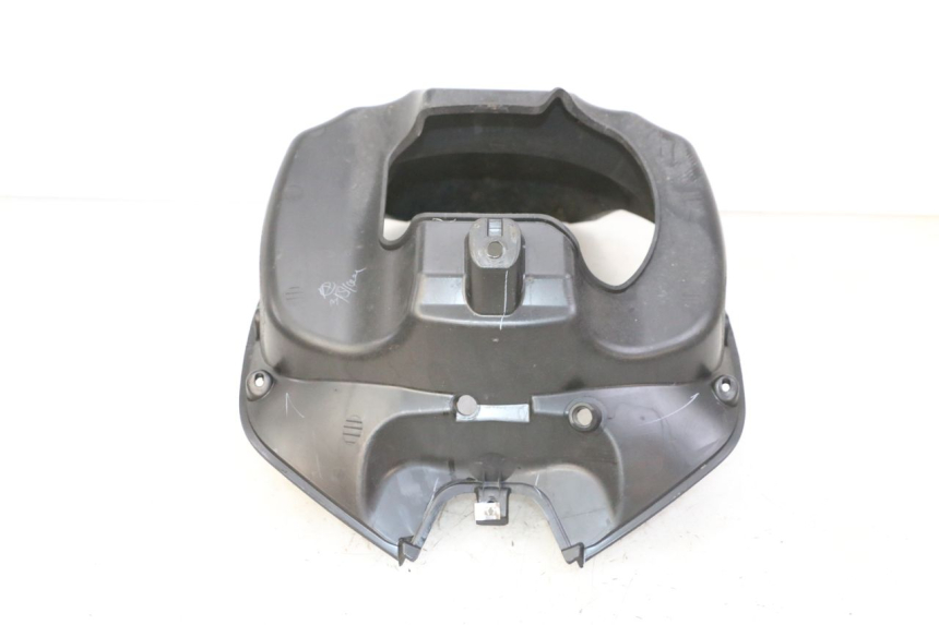 photo de PASSAGE ROUE AVANT APRILIA SXR 50 (2021 - 2023) - Autre angle de vue