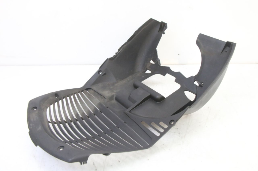photo de PASSAGE ROUE AVANT YAMAHA XMAX X-MAX 125 (2006 - 2009) - Autre angle de vue