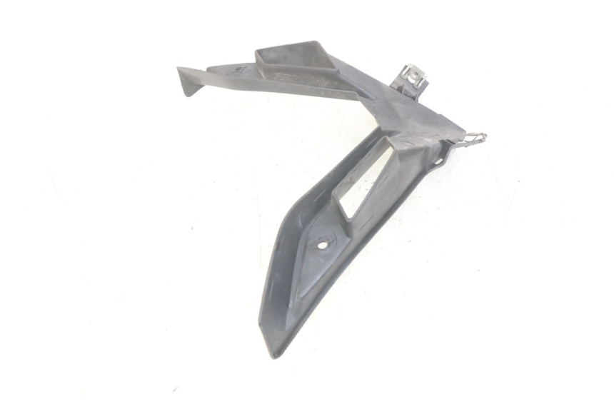 photo de PASSAGE ROUE AVANT YAMAHA YZF R1 1000 (2007 - 2008) - Détail de la pièce