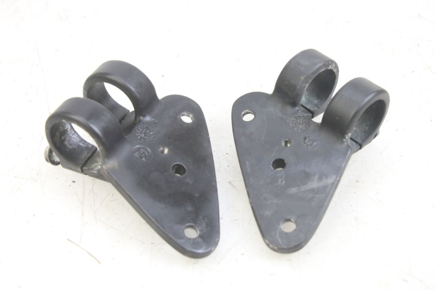 photo de PATTE PHARE GILERA DNA 50 (2000 - 2007) - Zoom état d’usage