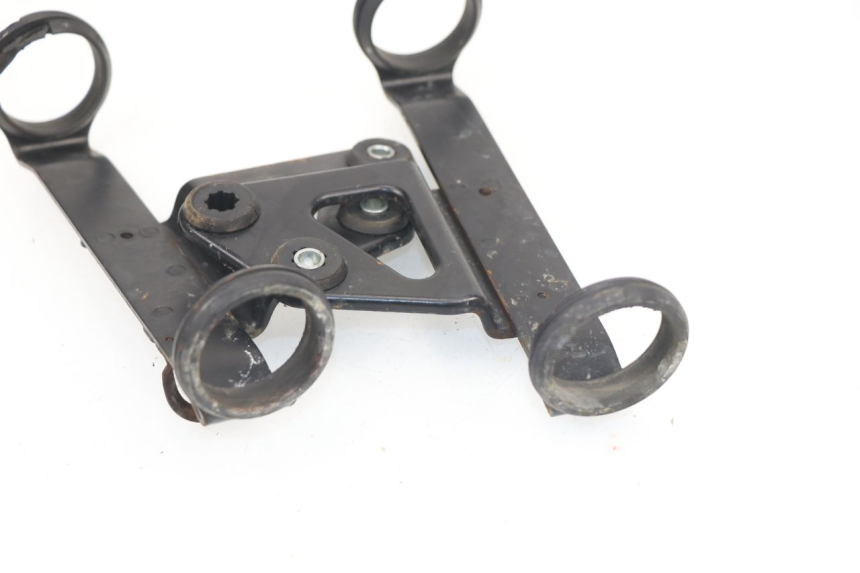 photo de PATTE PHARE SUZUKI DR DJEBEL 600 (1985 - 1990) - Zoom état d’usage