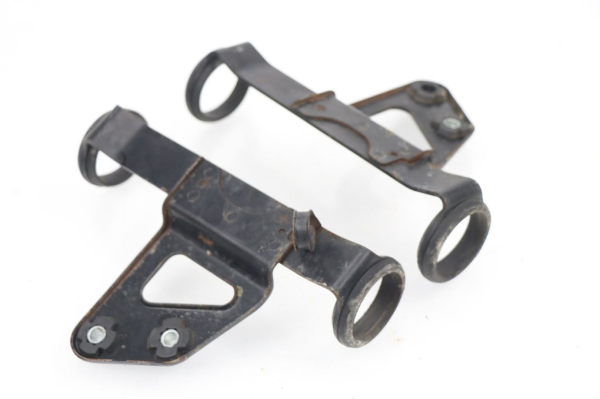 photo de PATTE PHARE SUZUKI DR DJEBEL 600 (1985 - 1990) - Vue d’ensemble