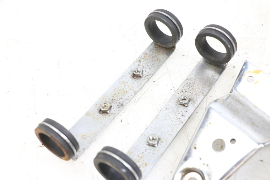 photo de PATTE PHARE HYOSUNG GF 125 (2001 - 2005) - État de surface