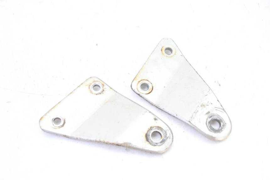 photo de PATTE PHARE SUZUKI GS GSE 500 (2001 - 2003) - Gros plan technique