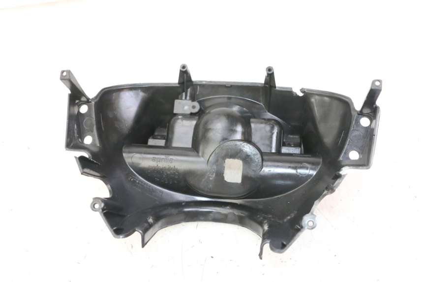 photo de PATTE PHARE APRILIA SCARABEO GT TOURING 125 (1999 - 2005) - Détail de la pièce