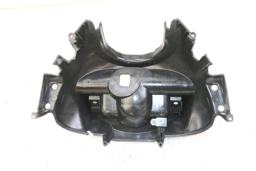 photo de PATTE PHARE APRILIA SCARABEO GT TOURING 125 (1999 - 2005) - Gros plan technique