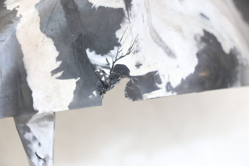 photo de PATTE PHARE APRILIA SCARABEO GT TOURING 125 (1999 - 2005) - Points de fixation