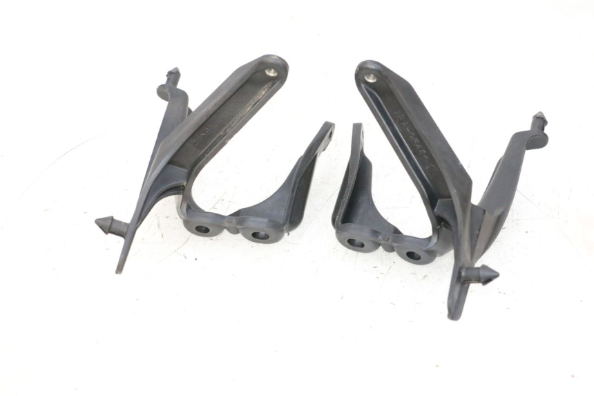 photo de PATTE PHARE YAMAHA YFM R RAPTOR 250 (2008 - 2014) - Autre angle de vue