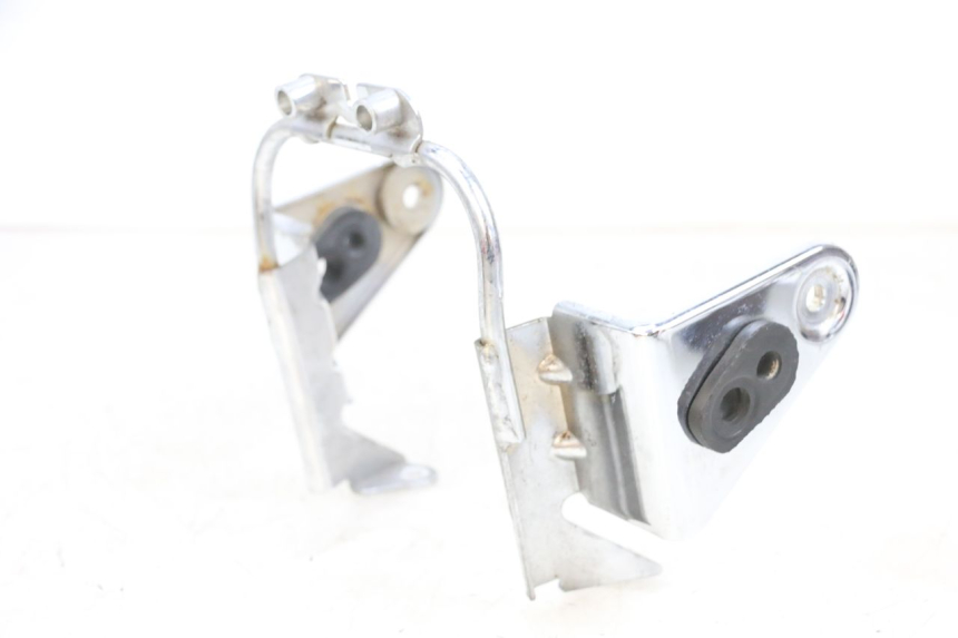 photo de PATTE PHARE KAWASAKI ZR 7 750 (1999 - 2004) - Détail de la pièce