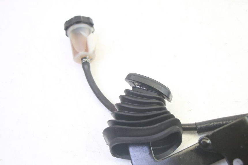 photo de PEDALE DE FREIN  PIAGGIO MP3 HPE 350 (2018 - 2020) - État de surface