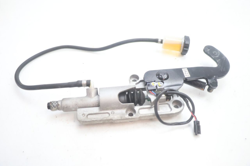 photo de PEDALE DE FREIN  PIAGGIO MP3 HPE 530 (2022 - 2026) - Points de fixation