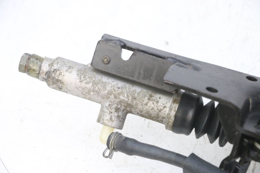 photo de PEDALE DE FREIN  PIAGGIO MP3 LT 300 (2010 - 2016) - Points de fixation