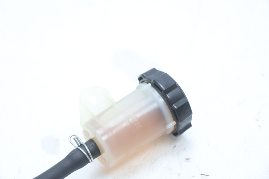photo de PEDALE DE FREIN  PIAGGIO MP3 LT 300 (2010 - 2016) - Points de fixation