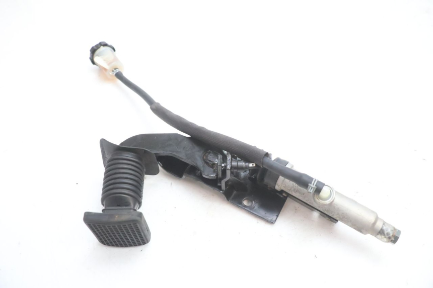 photo de PEDALE DE FREIN  PIAGGIO MP3 LT 300 (2010 - 2016) - État de surface